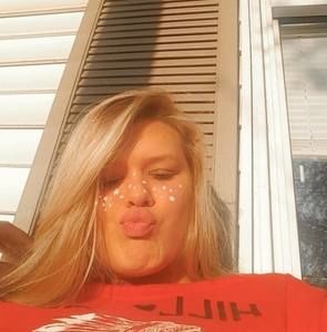 Meet your Posher, Clara